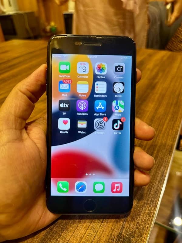 Iphone 7Plus 256GB PTA proved 1