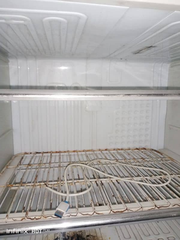 refrigerator  full size h for sale 4