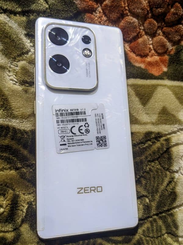 Infinix zero 30  8gb / 256gb 3