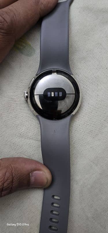 Google Pixel Watch 1