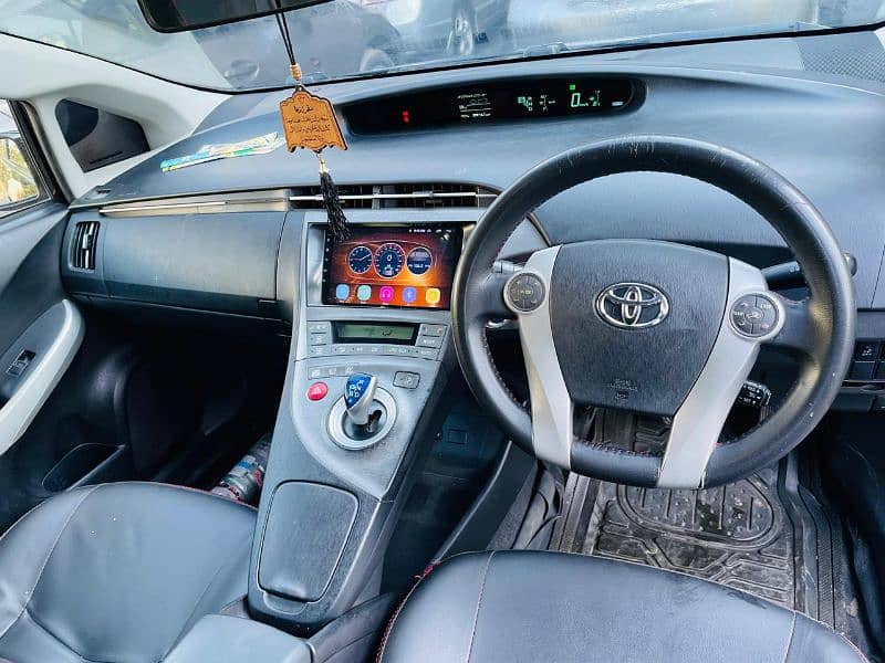 Toyota Prius 2013 8