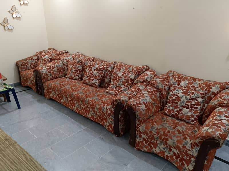 five seter sofa 0