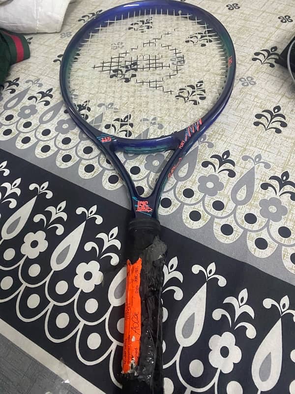 Dunlop ISIS professional tennis racket for adult 1