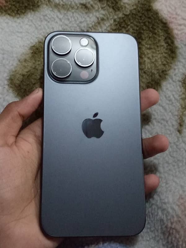 iPhone 15 pro max jv 5