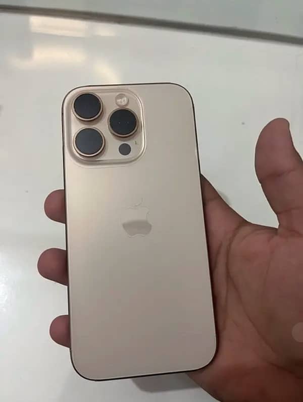 i phone 16 pro 256gb 100 health 0