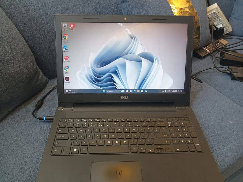 Dell Inspiron 3542 1