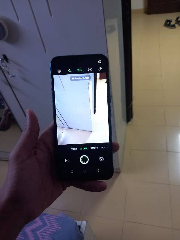 Infinix Smart 5 with box 100 persent seld phone 32 gb 0