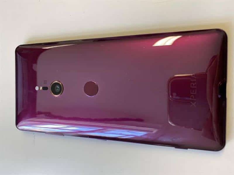 Sony Xperia XZ3 SOV39 64GB - Bordeaux Red - Ola Tech 3