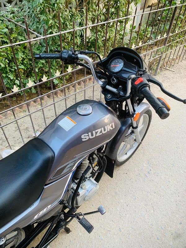 Suzuki gd 110 4