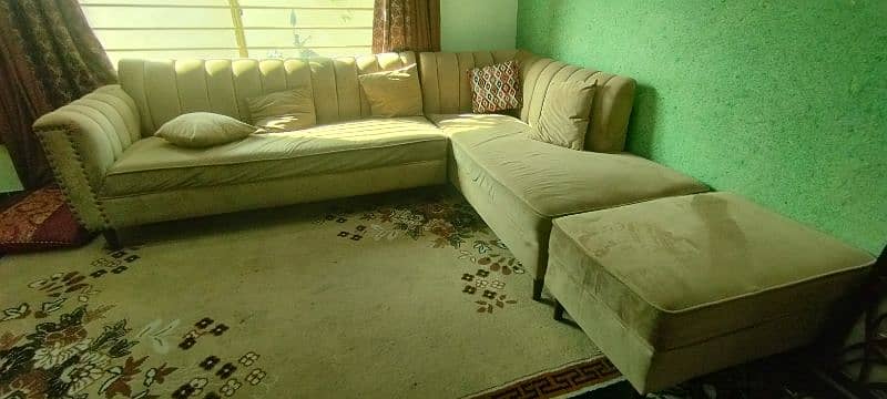 L shape 7 seater, beach color in good condition 0