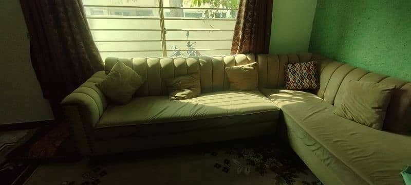 L shape 7 seater, beach color in good condition 3