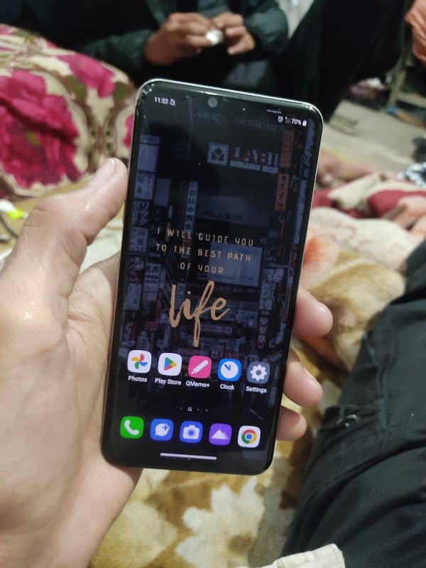 LG style 3 2