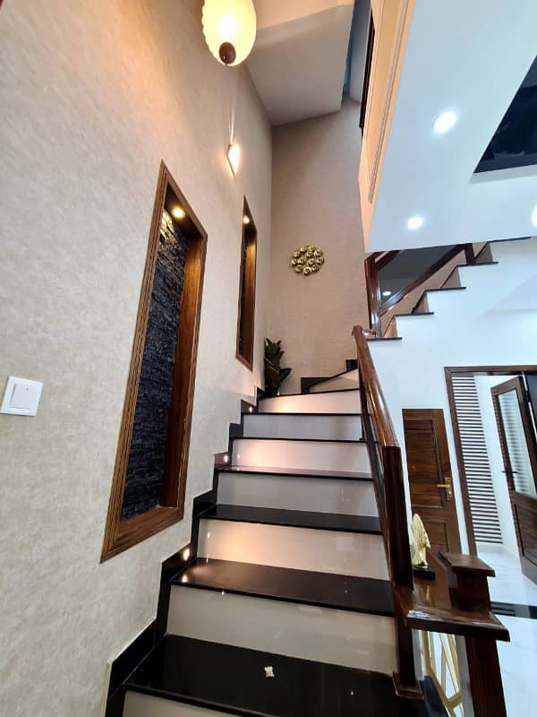 5 Marla Brand New Luxury House For Sale Sector D In Bahria Town Lahore 16