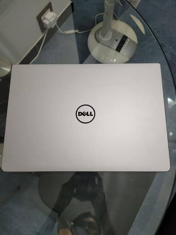 Dell Vostro 14 [i5 7th][8/256] 1