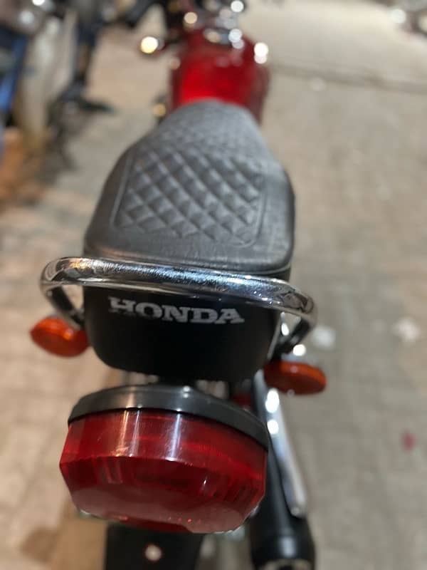 Honda 125 2021 15