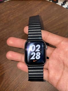 Apple watch series 4 40mm space grey