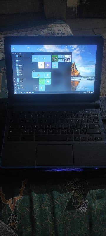 Dell chrome book. 4