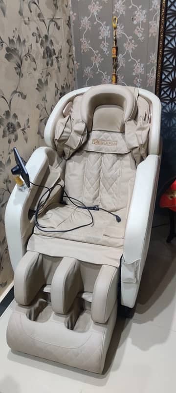 Massage Chair - JC BUCKMAN 0