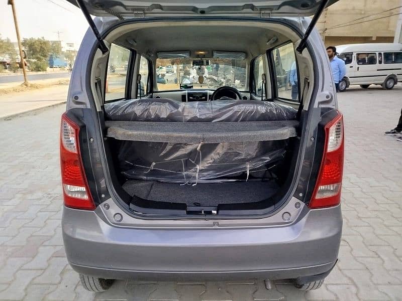 Suzuki Wagon R 2017 1