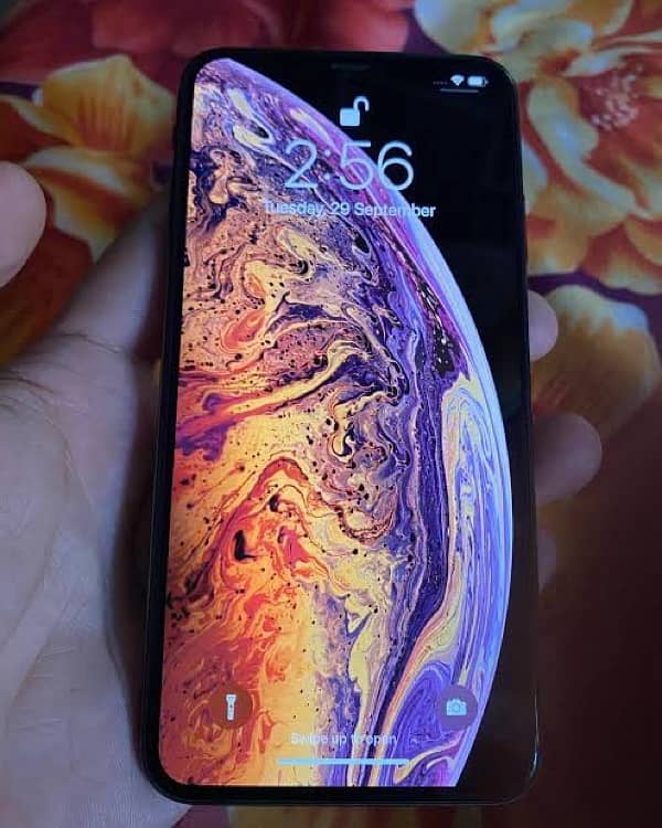 iphone xs 1