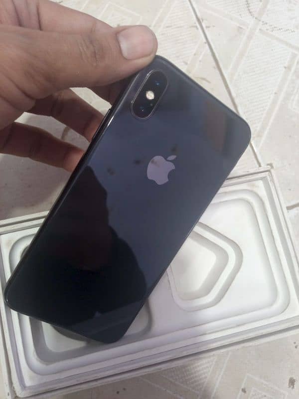 iphone x 64GB pta approved whit official box 3