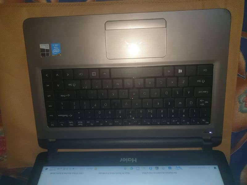 i3 4th jeneration laptop 8gb rame 128 gb m2 card 500 gb hdd 4