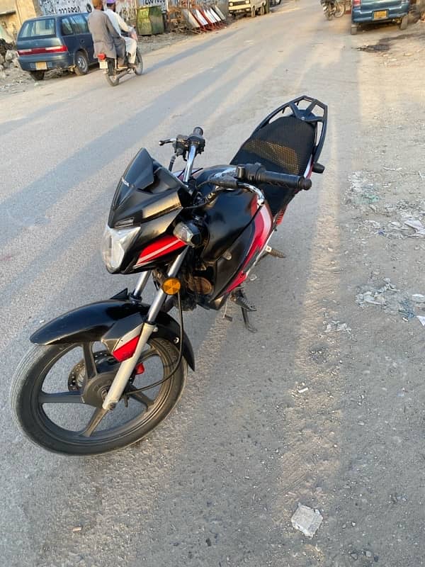 Honda Cb150f 4