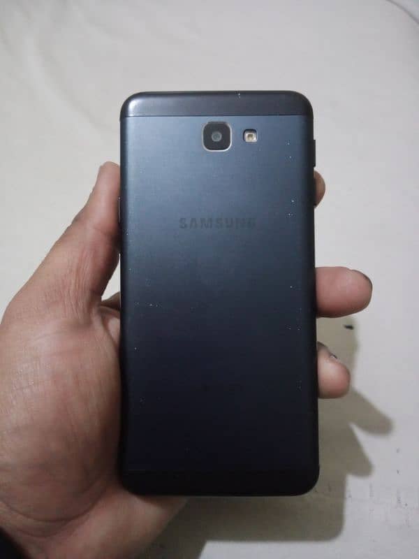 Samsung Galaxy (J5 Prime) 6