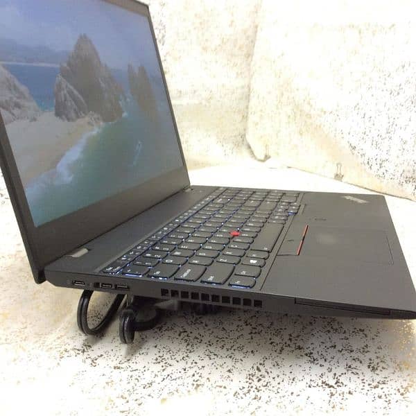 Lenovo Thinkpad P52s / Workstation Laptop 2