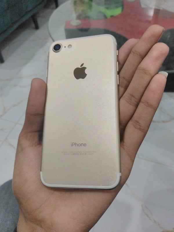 IPhone 7 PTA Approved for sell urgent  sell karna hai 1