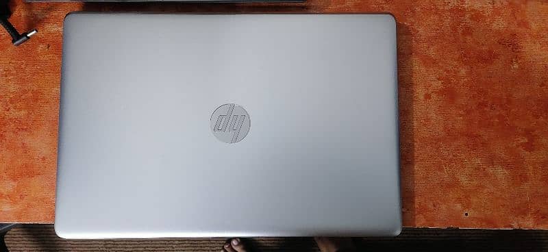 HP 250 G6 i5 7gen 3