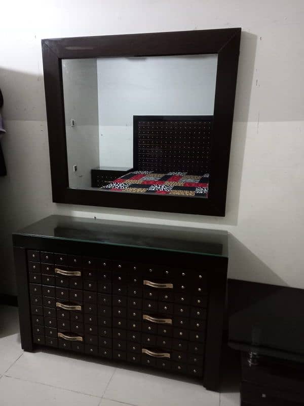 Habitt  bedroom set new condition urgent sale 3