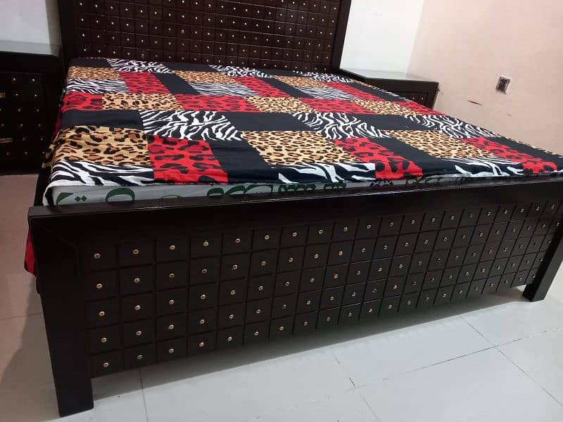 Habitt  bedroom set new condition urgent sale 16