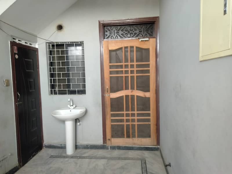 New portion 120yd 2bed dd ground floor boundary wall Judicial society near safoora chowk 5