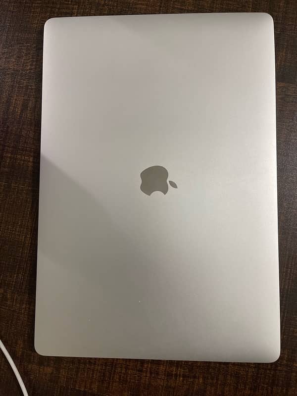 Macbook Pro 1