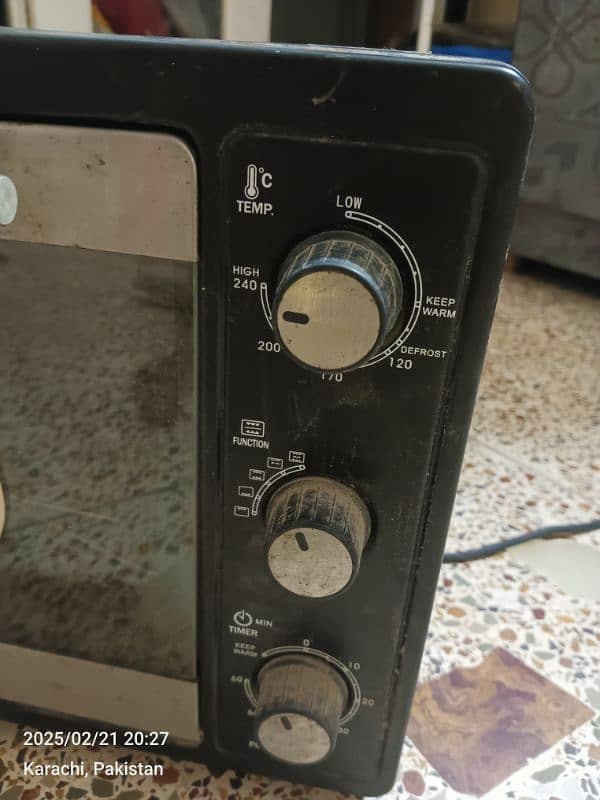 few time used big size oven 6