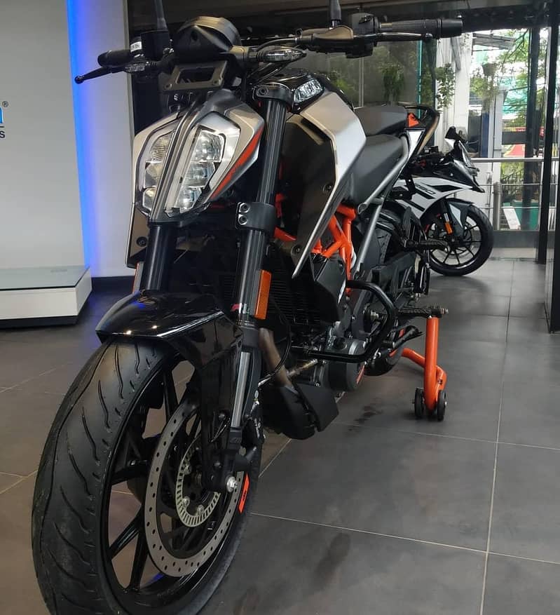 KTM DUKE 250 3