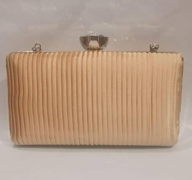 Girls Rexine Textured Fancy Clutch 2