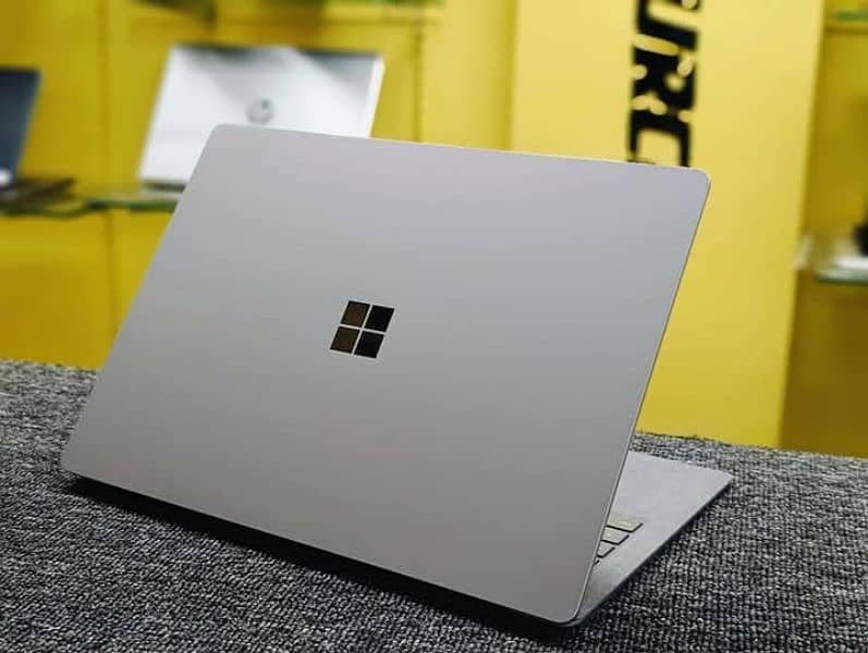 Microsoft surface Laptop 3 core i7 10th Generation 16gb 256gbssd 2