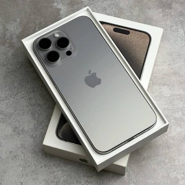 Iphone 15 Pro Max Natural Titanium 0