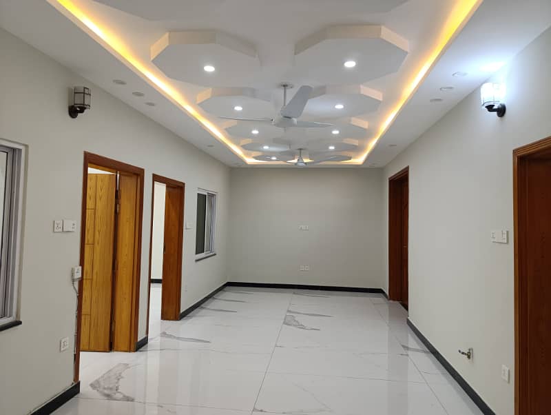 NEW UPPER PORTION IS AVAILABLE FOR RENT IN I-8 ISLAMABAD. 1