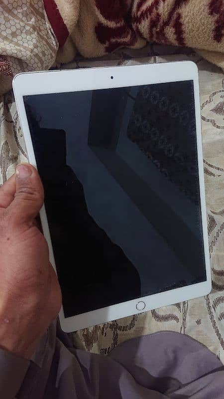 ipad pro 10.5 sim working 2