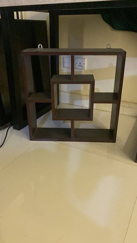 Wall mount shelf 2k  Condition 10/10 0