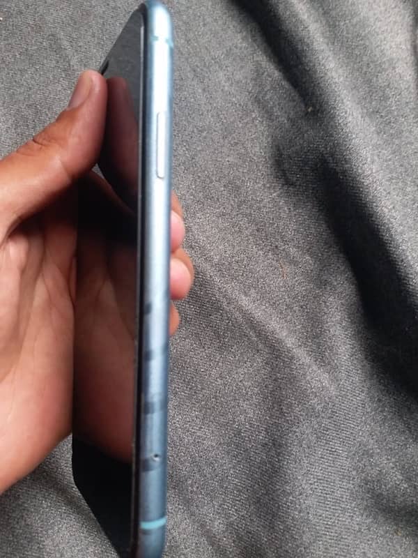 i phone XR 10 by 10 condition 64 gb non PTA 3