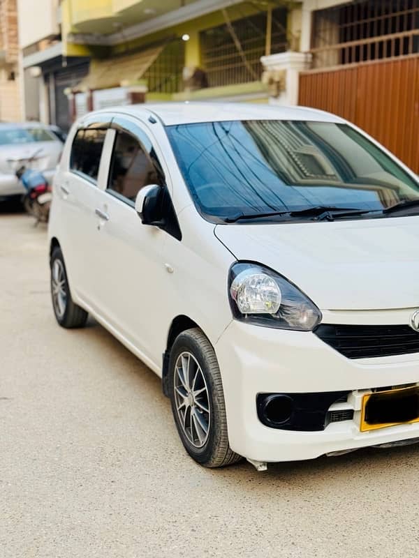 Daihatsu Mira 2014 1