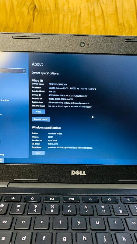 Dell 3180 laptop intel 6th gen 4gb Ram 16gb SSD Window 10 8