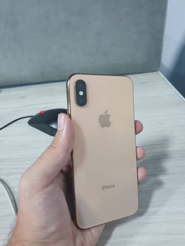 iPhone XS Gold 64GB LLA Non PTA 0