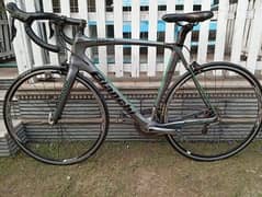 Bianchi complete carbon frame roadbike made in Italy very light weight