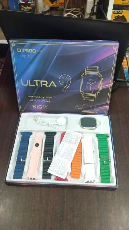 DT900 ULTRA Smart watch With 7 Straps 1