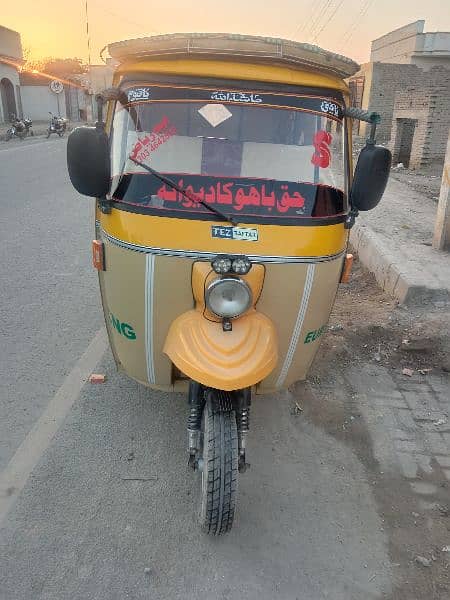 Riksha auto CNG 6